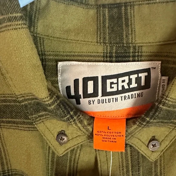 Duluth Trading 40 Grit Green Plaid Men's Shirt - Picture 2 of 6
